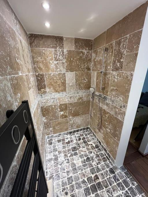 La Bastide Aux Iris - Les Capucines Apartment Вилкроз Екстериор снимка